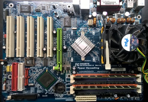 Bundle gigabyte 8ipe1000 - bundle:,